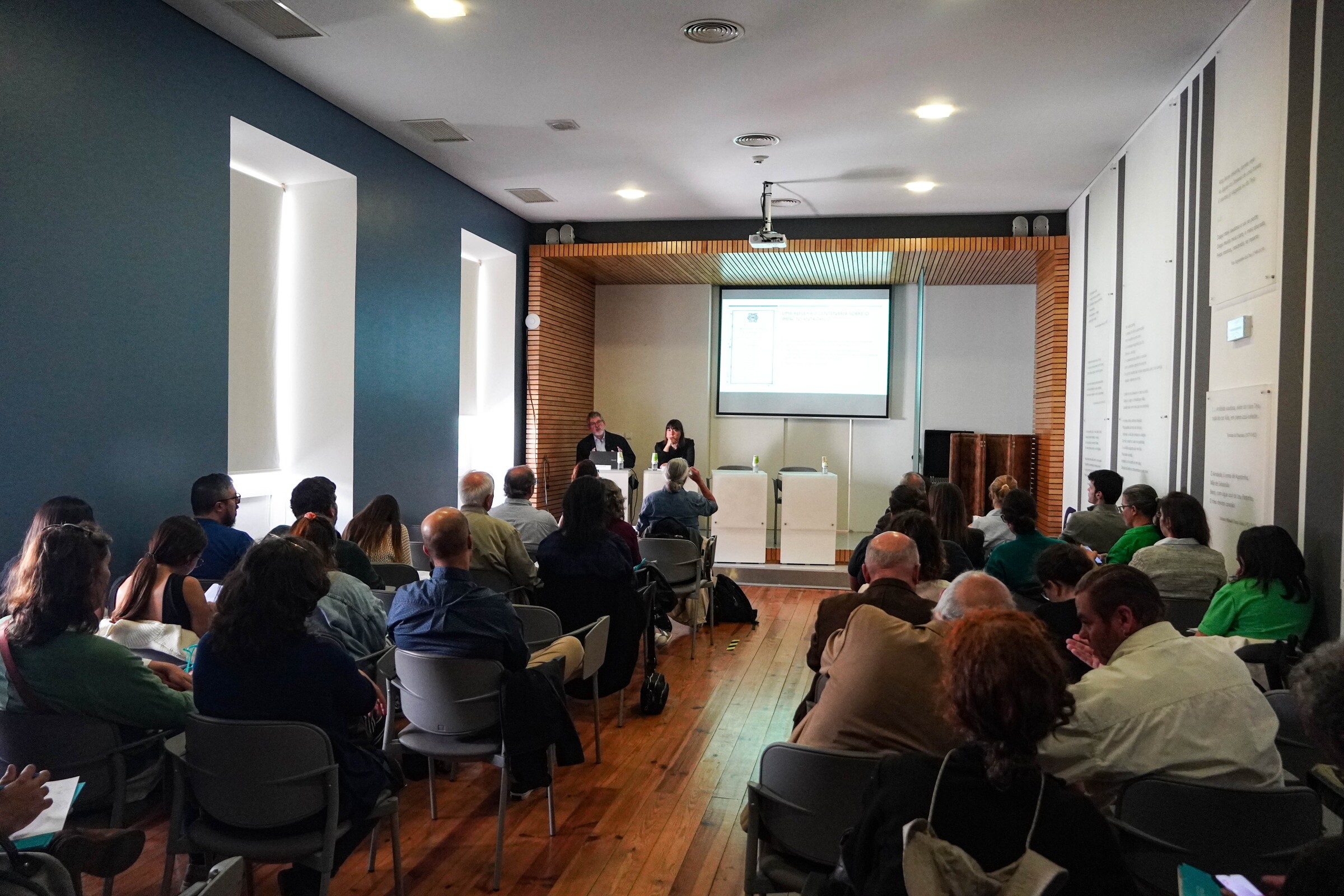 Apresentação do novo volume da revista "Setúbal Arqueológica" por Luiz Oosterbeek (Instituto Poli...