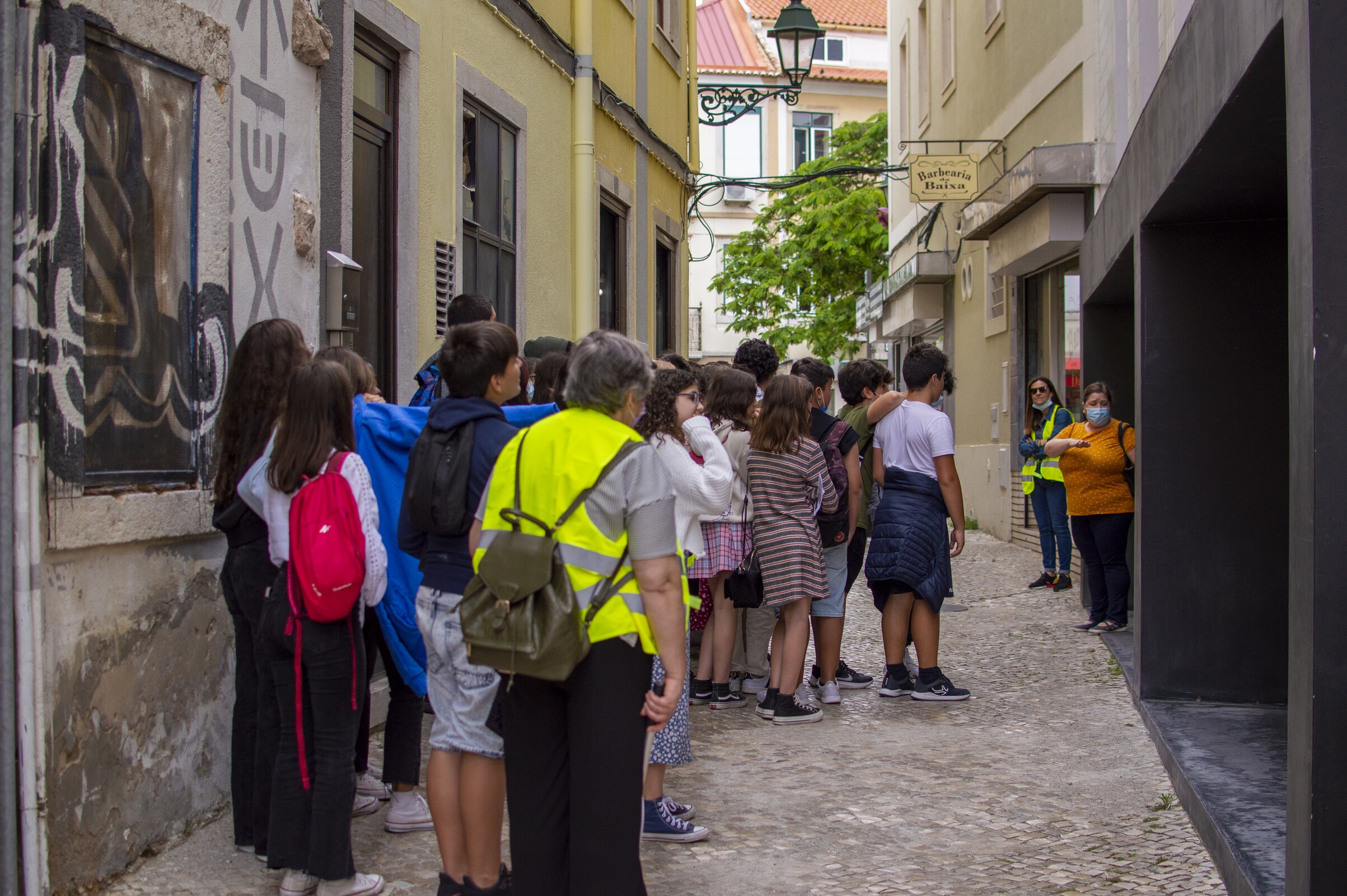 Visitas guiadas e oficinas dirigidas ao património in situ no Centro Histórico de Setúbal.