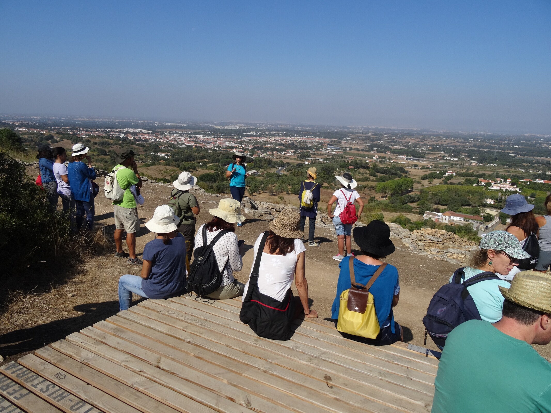 Visitas guiadas ao Castro de Chibanes.