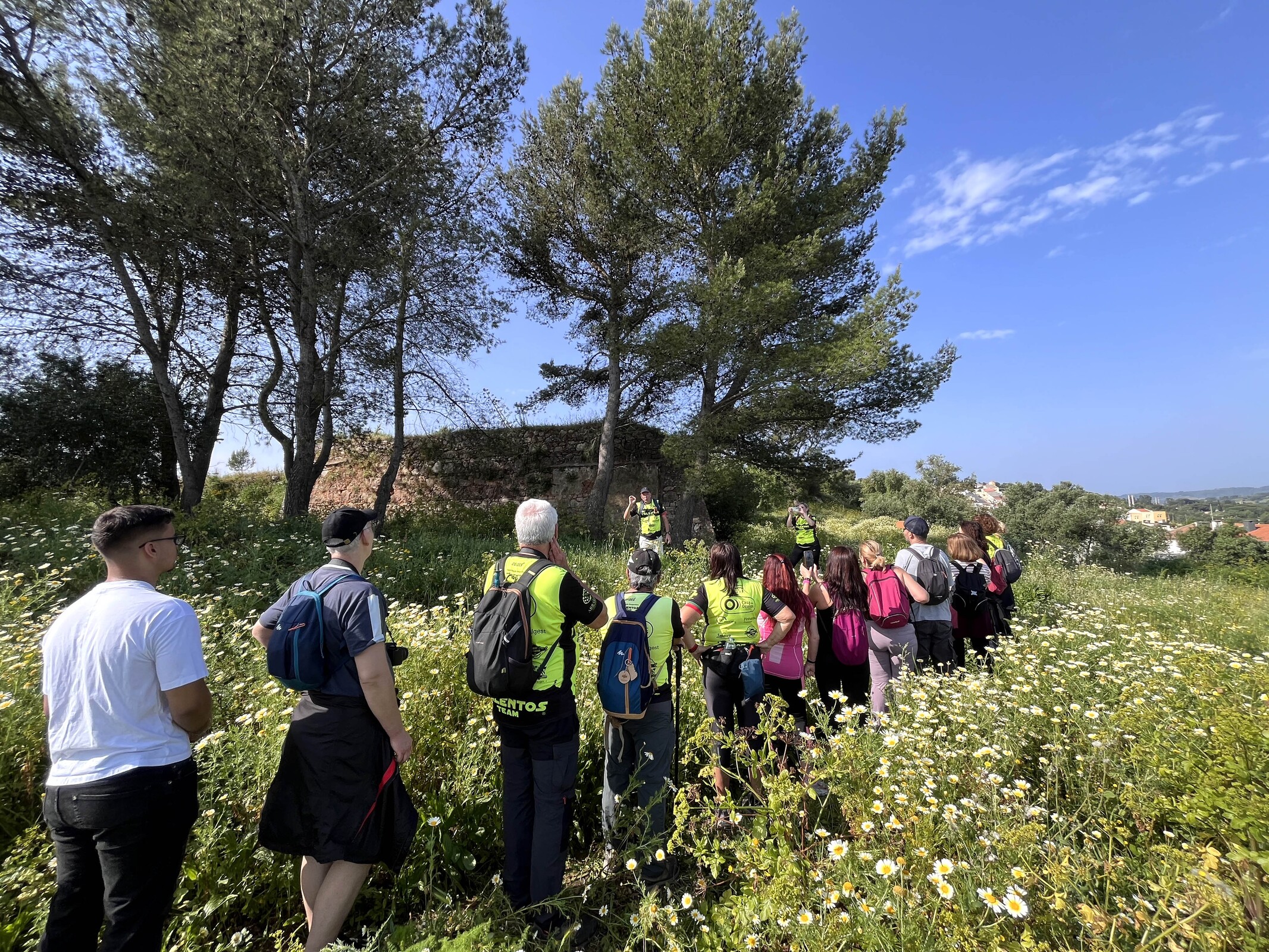 "Passos e Patrimónios: uma Caminhada Fotográfica"