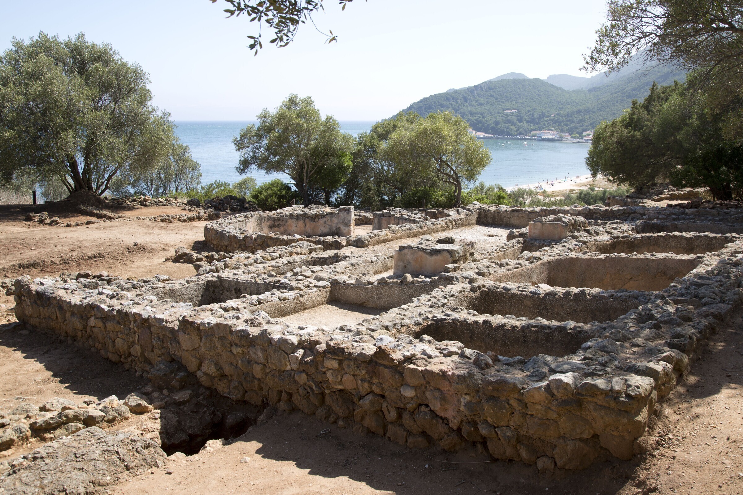 “SÍTIO ARQUEOLÓGICO DO CREIRO, ARRÁBIDA”