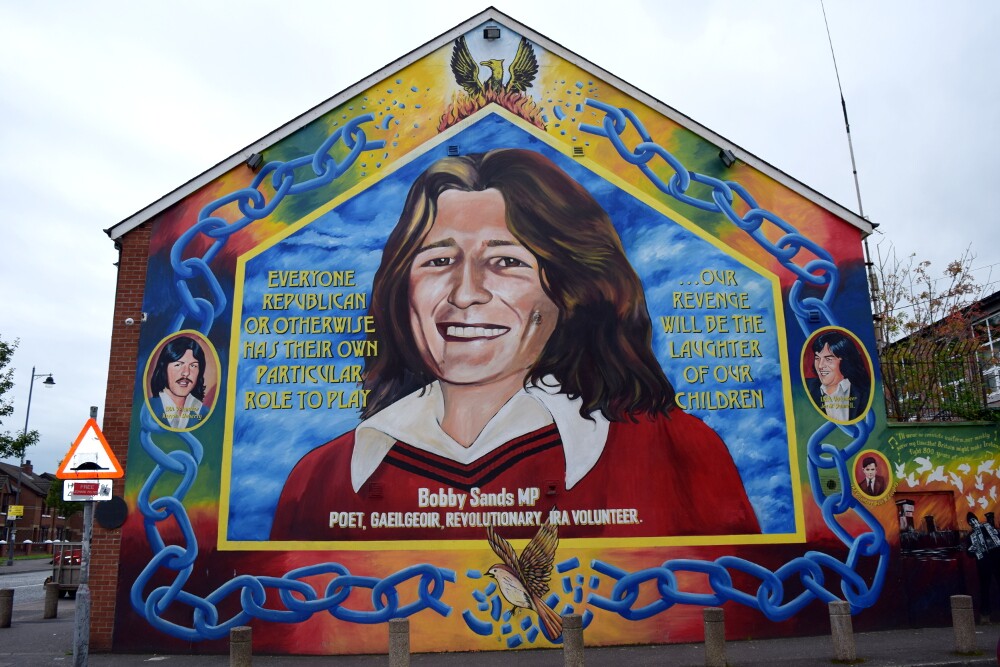 MAEDS recebe sociólogo irlandês Bill Rolston para conversa sobre muralismo na Irlanda do Norte
